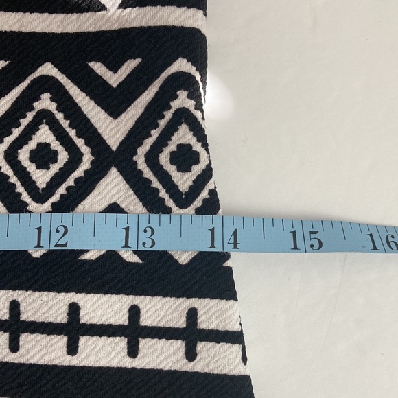 Shasa Geometric Print Open Waist Bodycon Dress Size Large (Juniors) - Picture 9 of 11